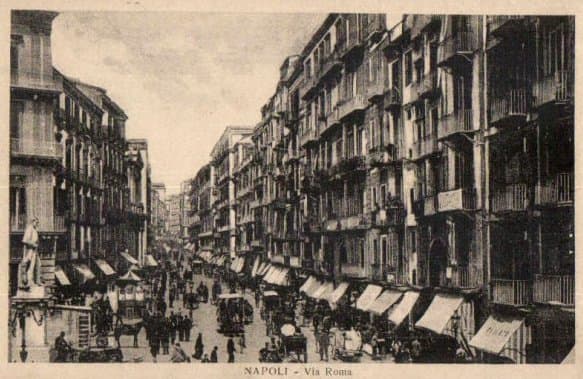 1910_Napoli-Via-Roma